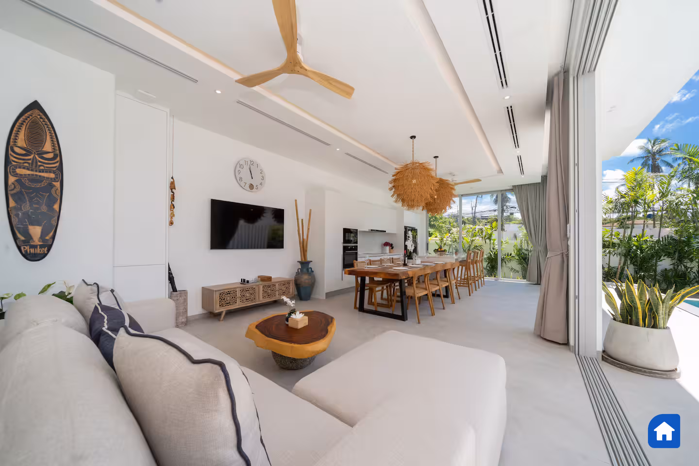 Elegant 4 Bedroom Pool Villa in Rawai - lightbox 1