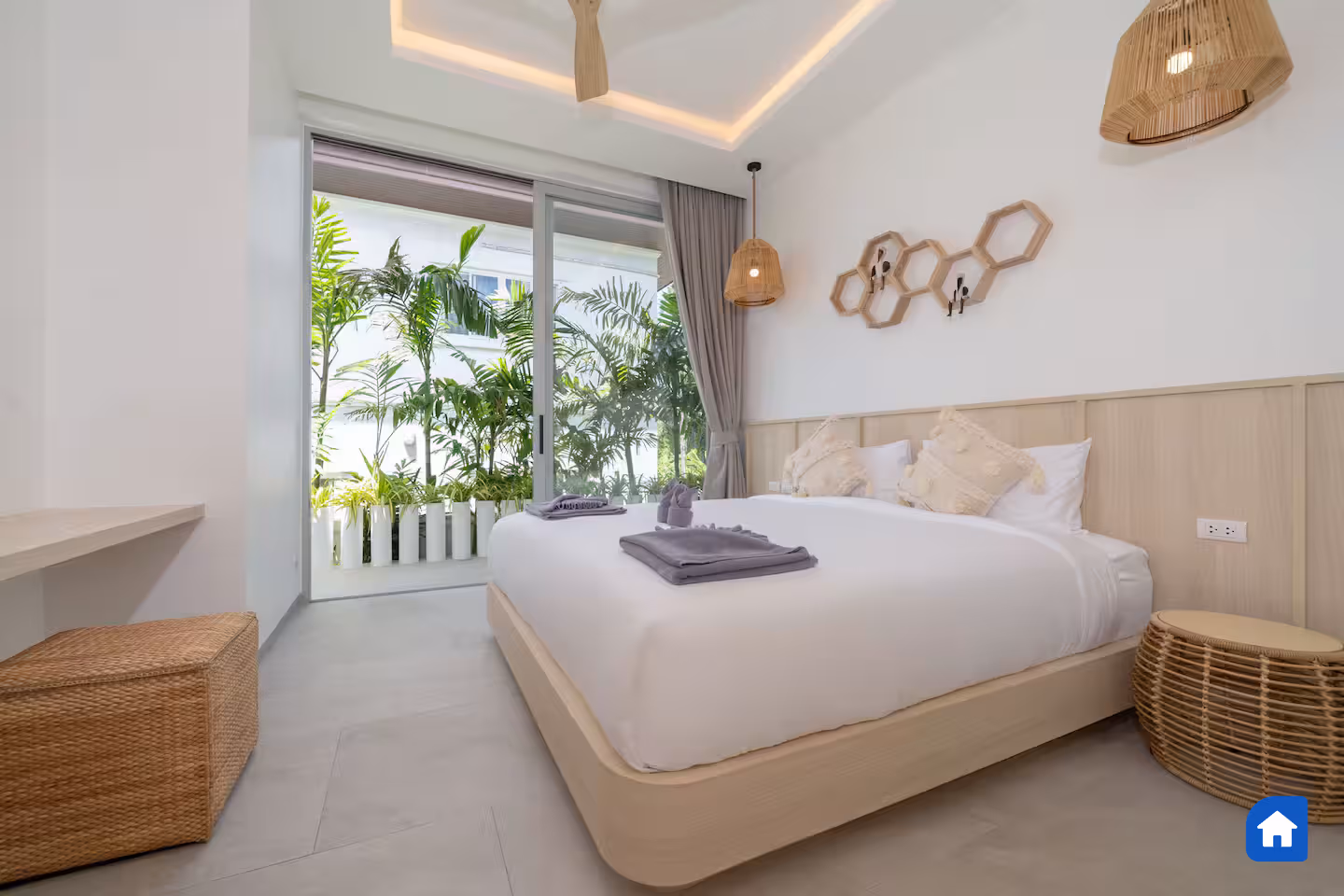 Elegant 4 Bedroom Pool Villa in Rawai - lightbox 4