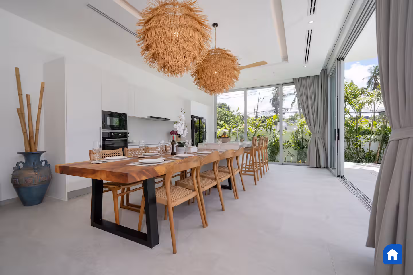 Elegant 4 Bedroom Pool Villa in Rawai - lightbox 27