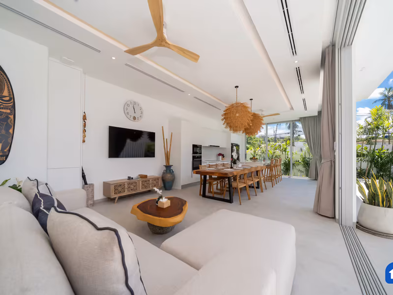 Elegant 4 Bedroom Pool Villa in Rawai - 1