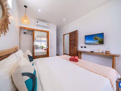 Elegant 3 Storey Pool Villa with Sea View in Rawai - thumb 14