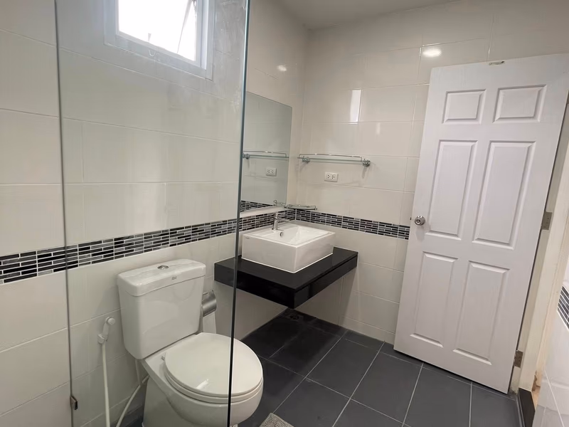 2-Storey Home | Fully Furnished - 5