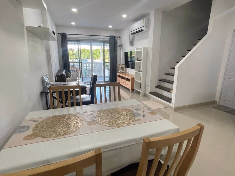 2-Storey Home | Fully Furnished - 7