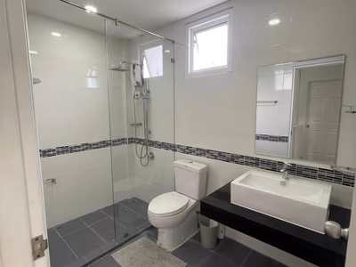 2-Storey Home | Fully Furnished - thumb 6