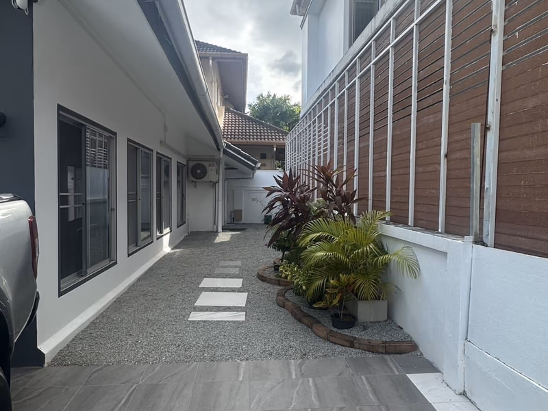 3 Bedroom Pool Villa in Chalong  - 2