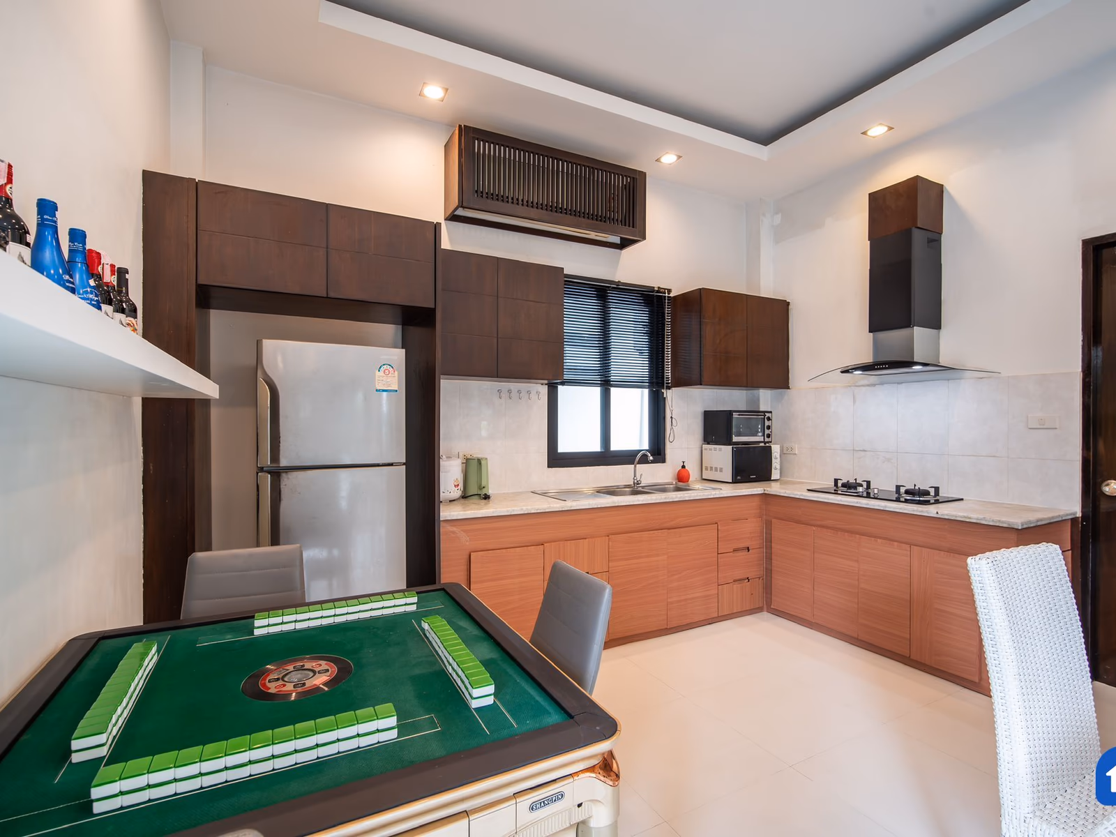 3 Modern Pool Villa in Chalong - lightbox 2